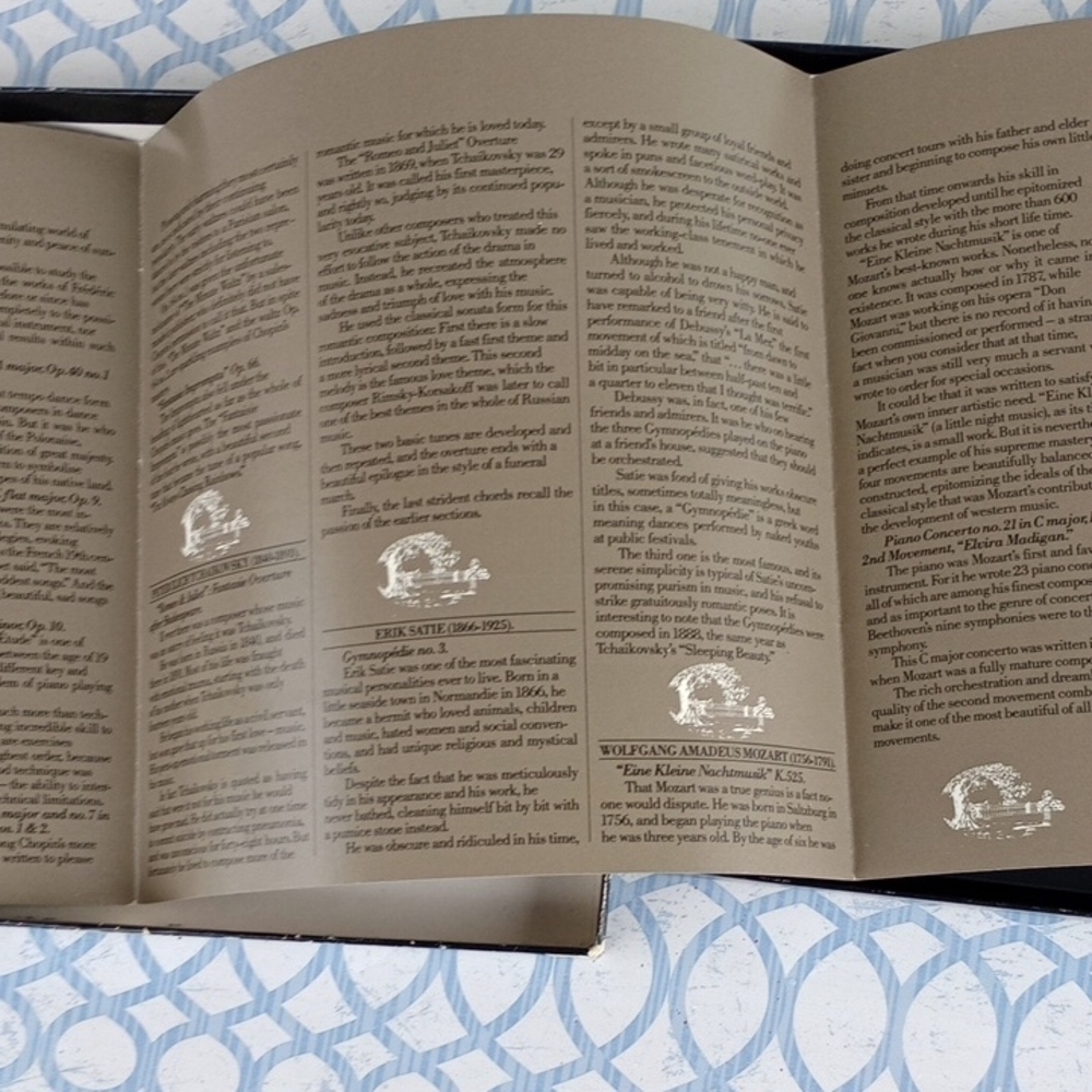 The Classical Collection Box Set - Picture 6 of 9